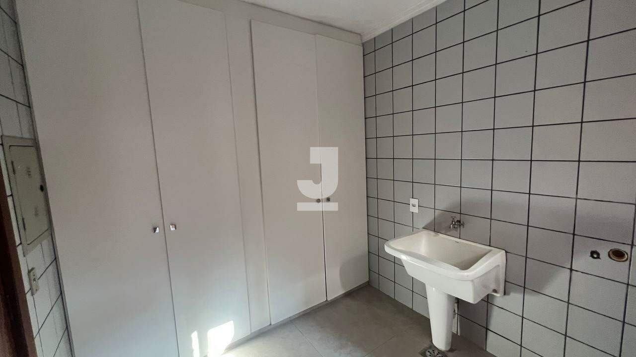 Casa à venda com 3 quartos, 271m² - Foto 12