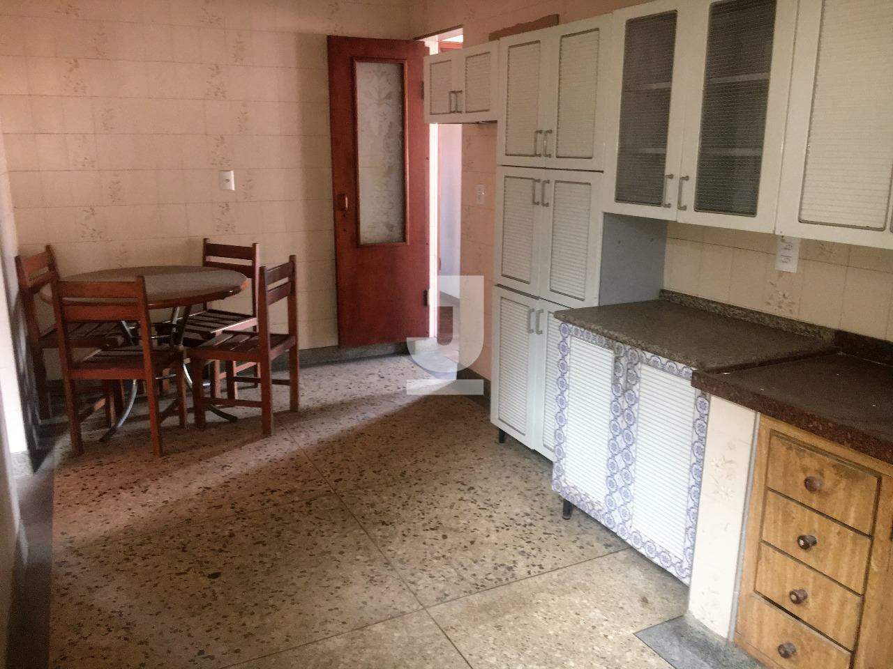 Casa à venda com 4 quartos, 115m² - Foto 13