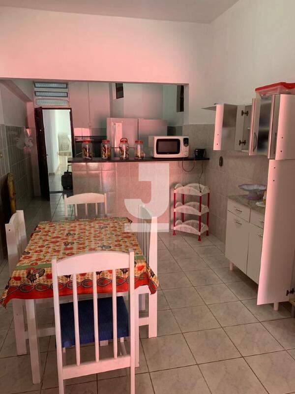 Casa à venda com 3 quartos, 250m² - Foto 6