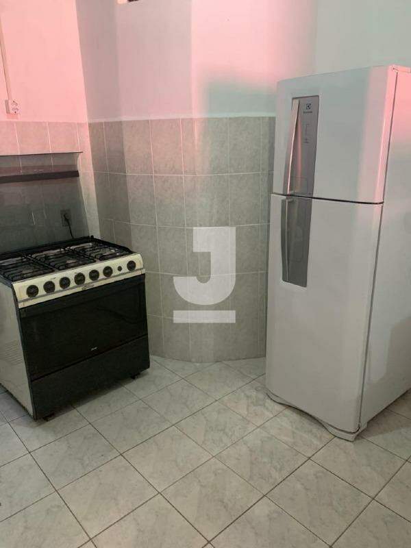 Casa à venda com 3 quartos, 250m² - Foto 8