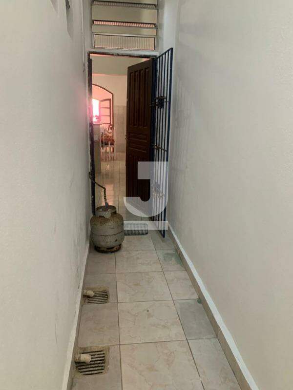 Casa à venda com 3 quartos, 250m² - Foto 22