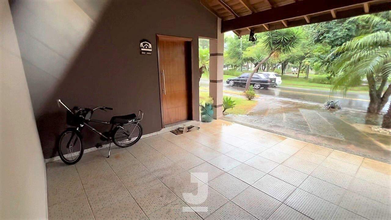 Casa de Condomínio à venda com 3 quartos, 198m² - Foto 3