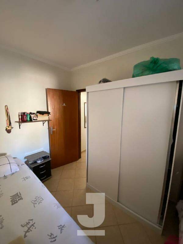 Casa à venda com 2 quartos, 70m² - Foto 11