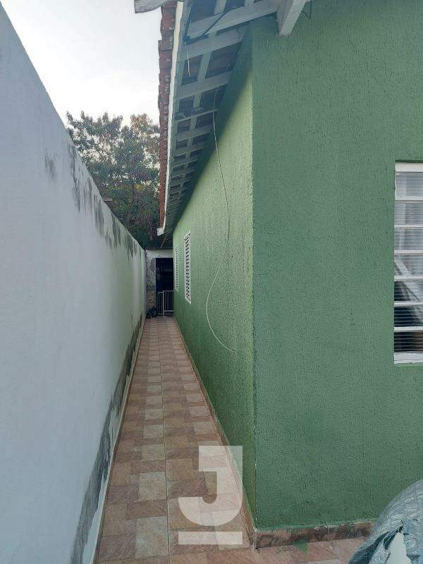 Casa à venda com 3 quartos, 300m² - Foto 2