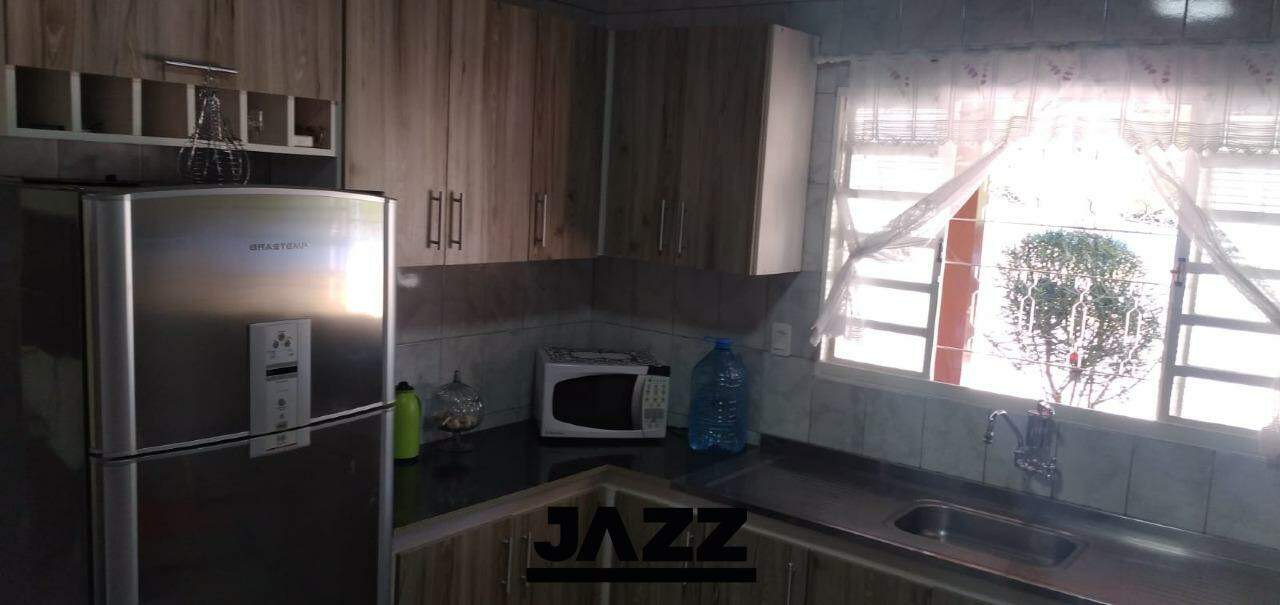 Fazenda à venda com 2 quartos, 180m² - Foto 9