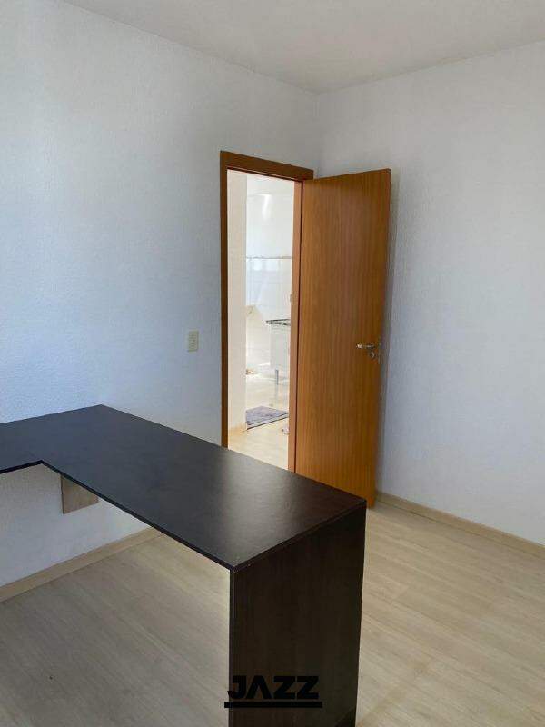 Apartamento à venda com 2 quartos, 44m² - Foto 11