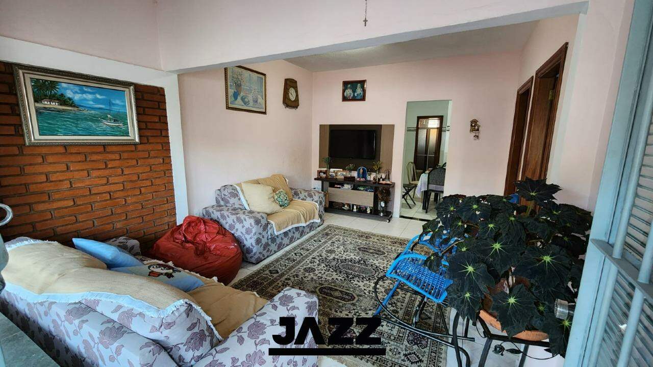 Casa à venda com 3 quartos, 132m² - Foto 2