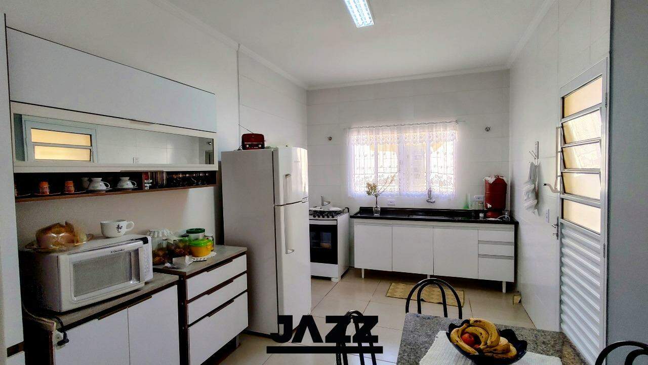 Casa à venda com 2 quartos, 130m² - Foto 6