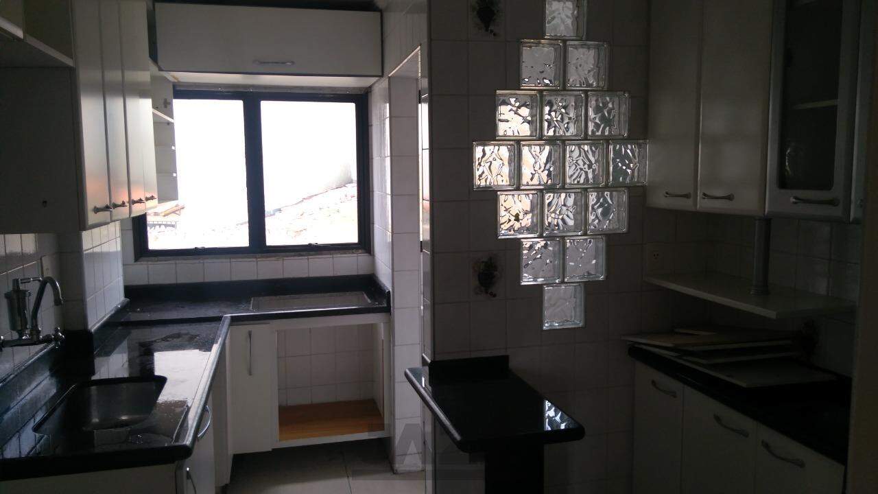 Apartamento à venda com 2 quartos, 95m² - Foto 24