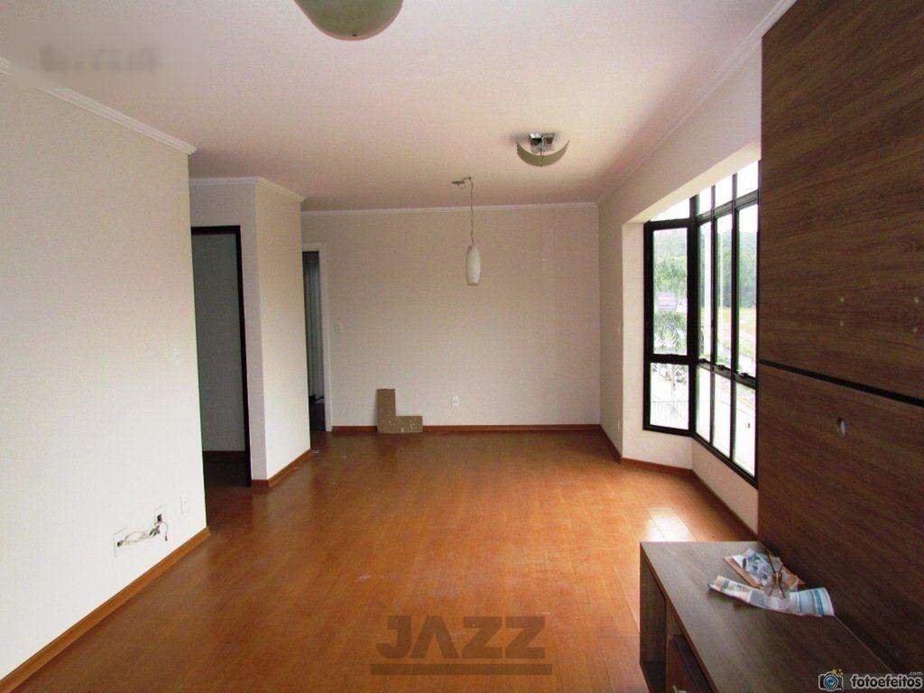 Apartamento à venda com 2 quartos, 95m² - Foto 4