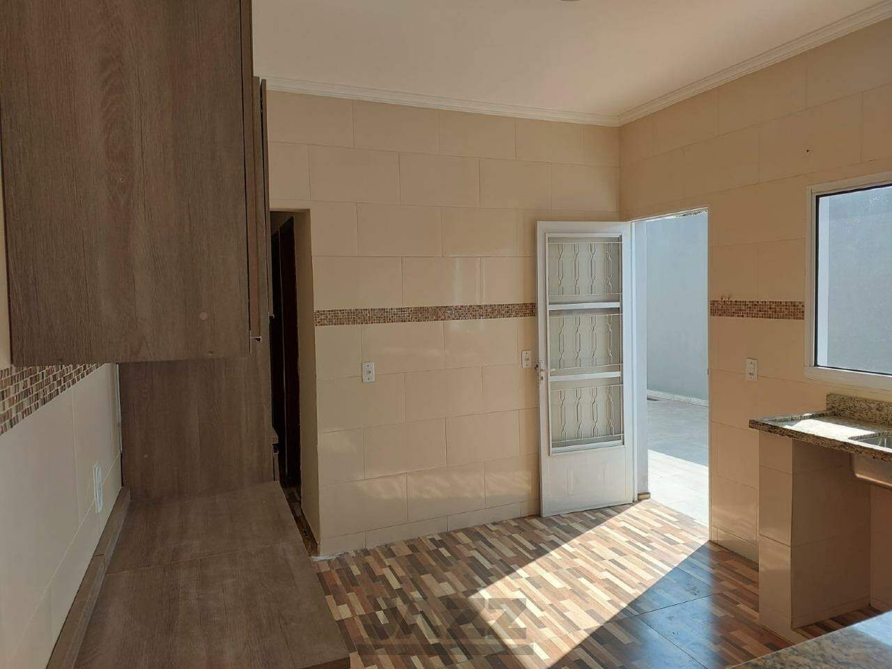 Casa à venda com 2 quartos, 58m² - Foto 5