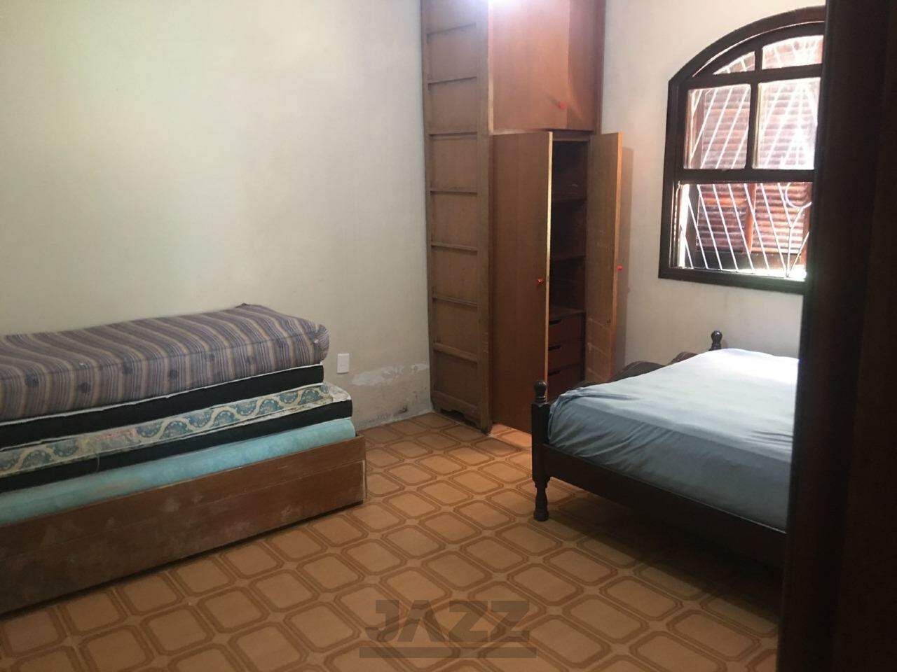 Casa à venda com 4 quartos, 241m² - Foto 5