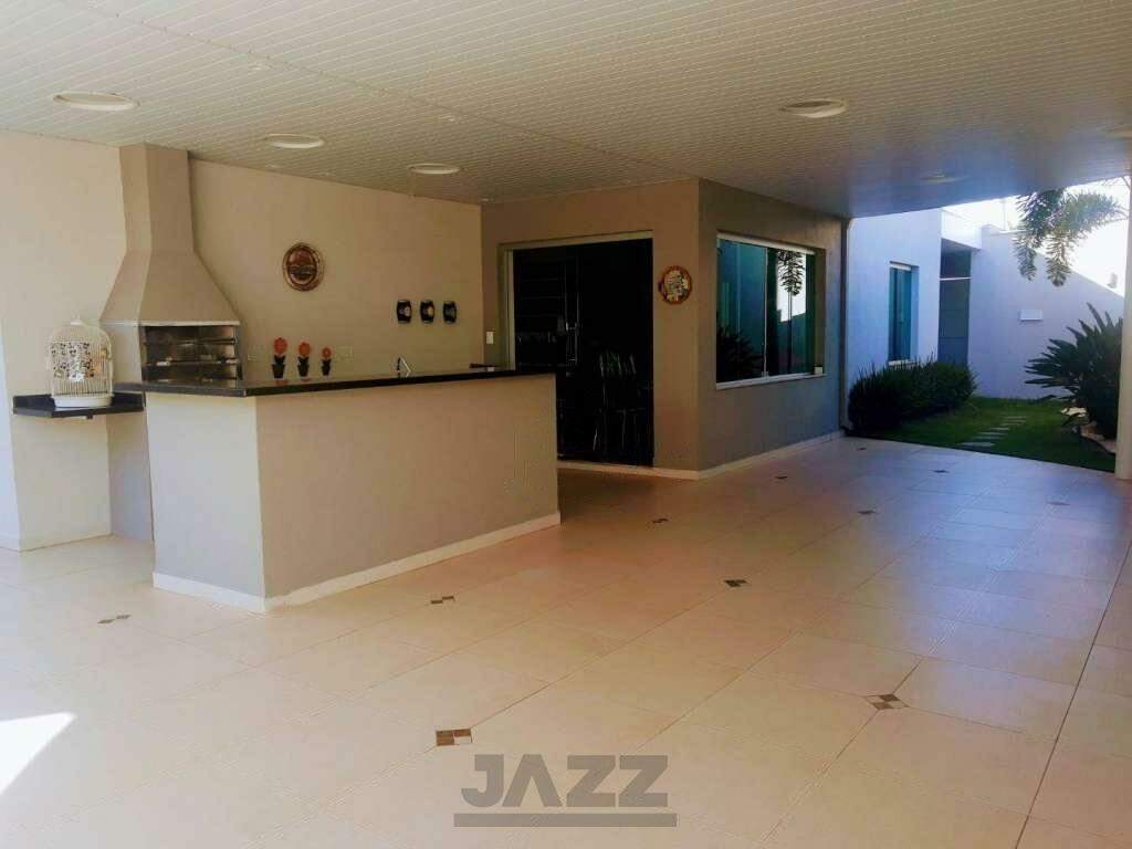 Casa à venda com 3 quartos, 255m² - Foto 8