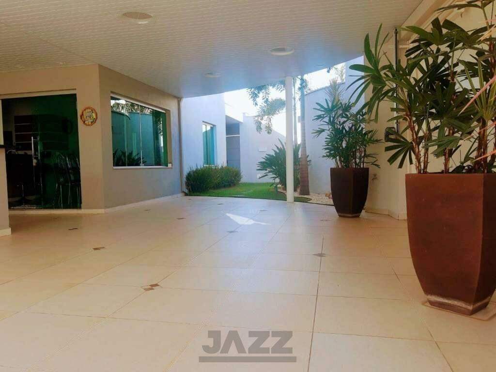 Casa à venda com 3 quartos, 255m² - Foto 7