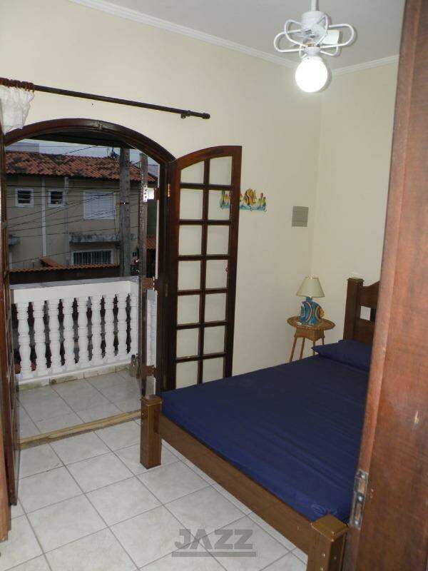 Casa à venda com 3 quartos, 169m² - Foto 13