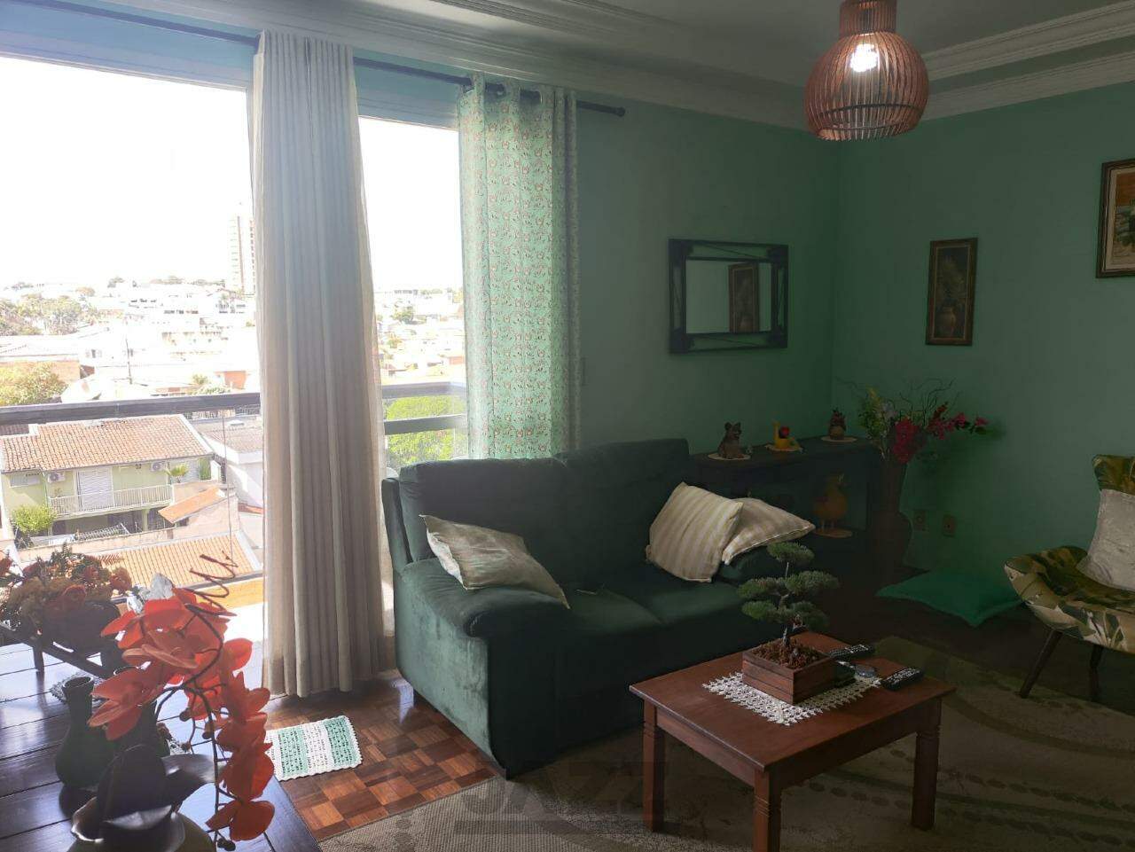 Apartamento à venda com 2 quartos, 76m² - Foto 3