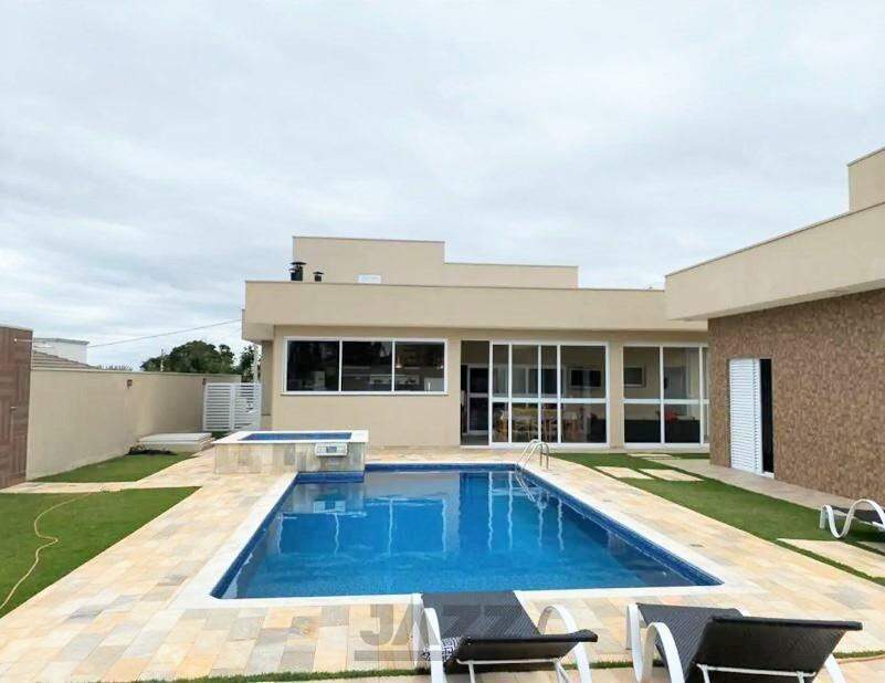 Fazenda à venda com 5 quartos, 260m² - Foto 2