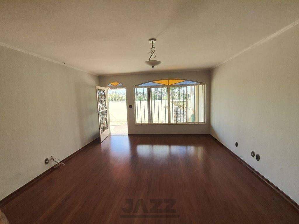 Casa à venda com 2 quartos, 138m² - Foto 2