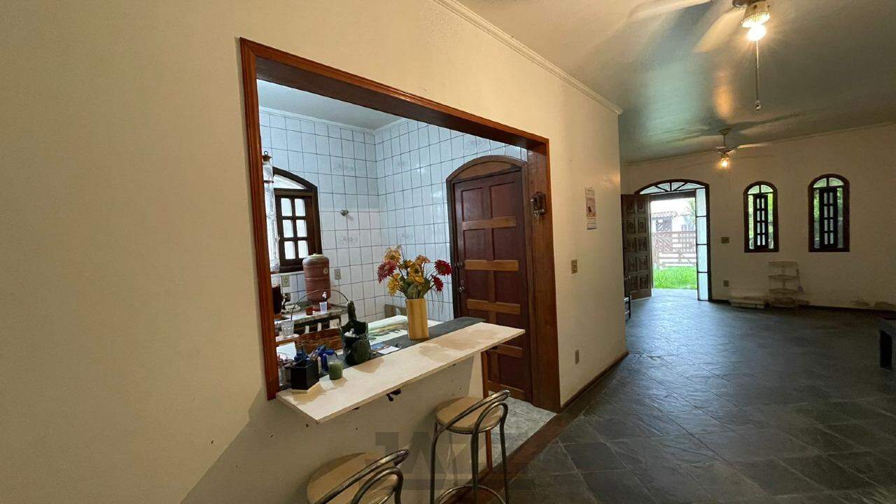 Casa à venda com 2 quartos, 89m² - Foto 5