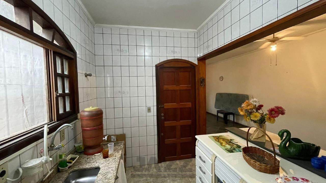 Casa à venda com 2 quartos, 89m² - Foto 6