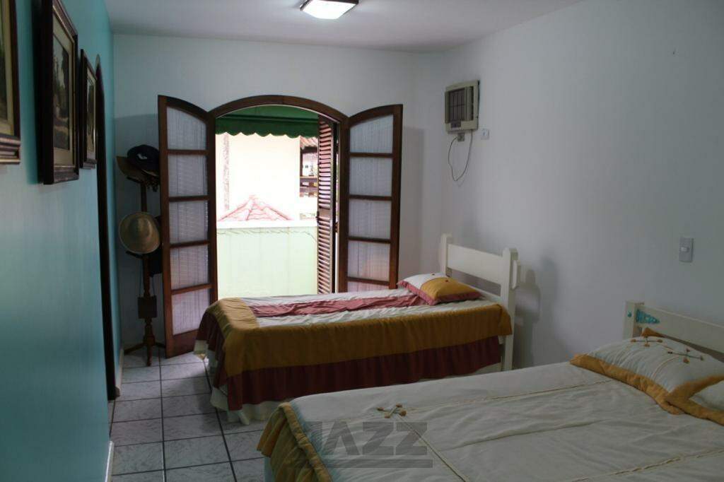 Casa de Condomínio à venda com 5 quartos, 500m² - Foto 28