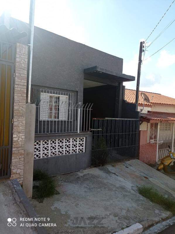 Casa à venda com 2 quartos, 70m² - Foto 2