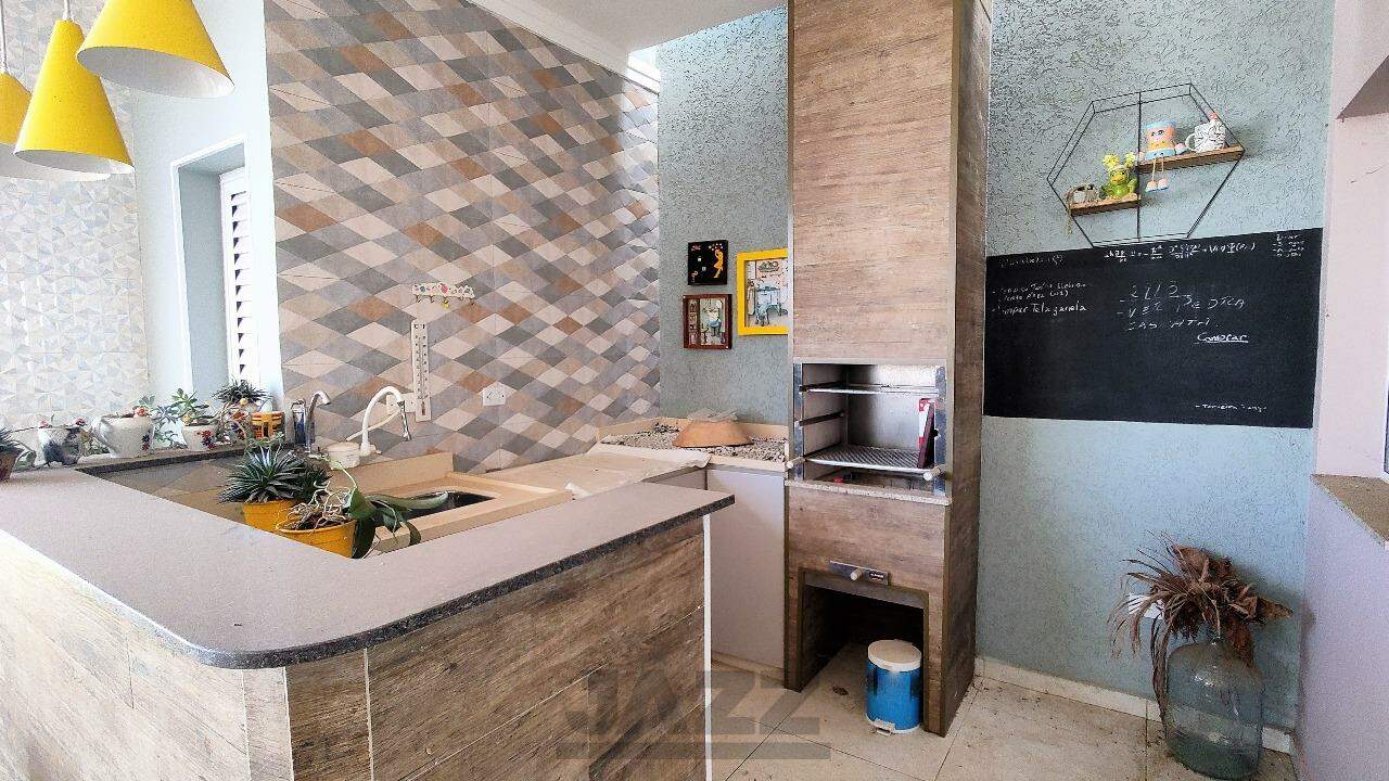 Casa de Condomínio à venda com 4 quartos, 240m² - Foto 22