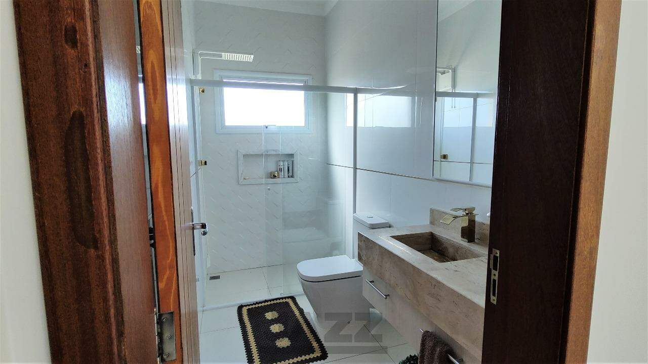 Casa de Condomínio à venda com 4 quartos, 240m² - Foto 15