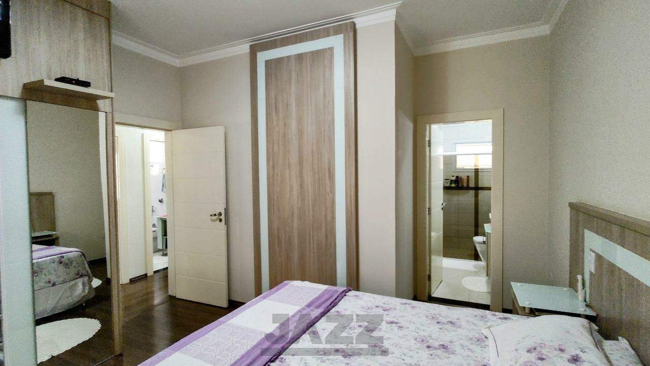 Casa à venda com 3 quartos, 220m² - Foto 21