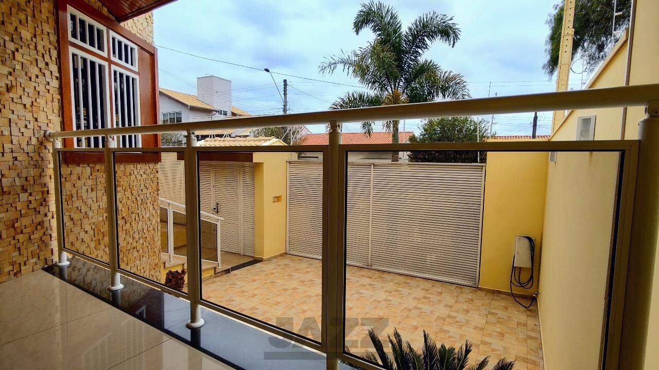 Casa à venda com 3 quartos, 220m² - Foto 6