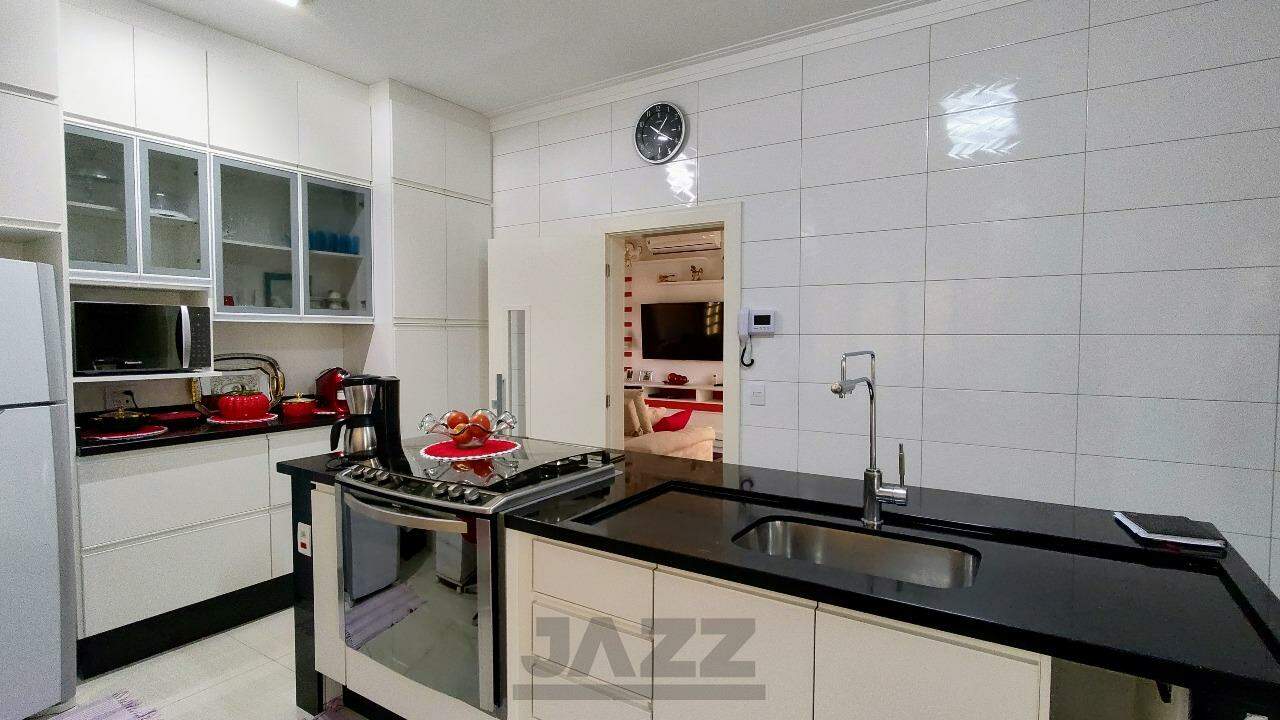 Casa à venda com 3 quartos, 220m² - Foto 11