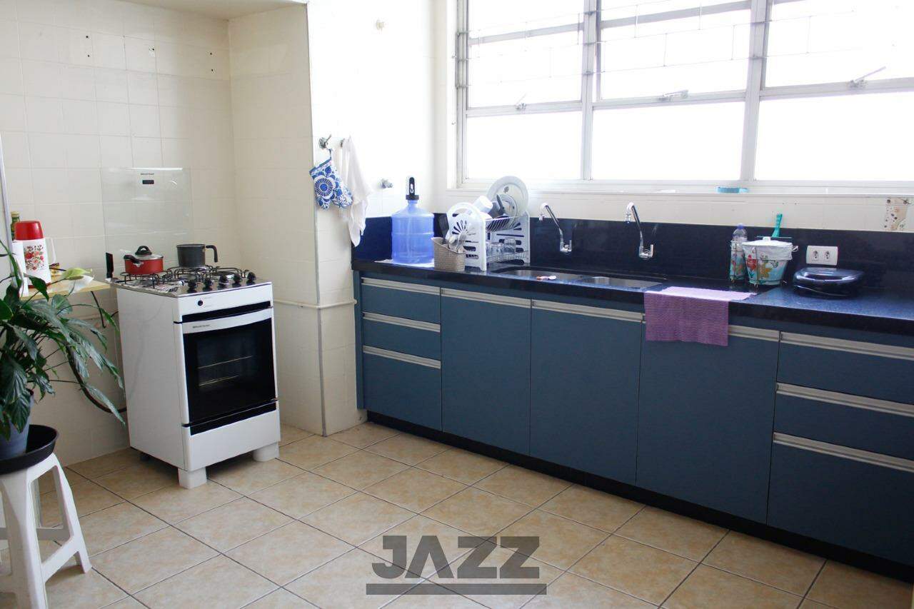 Apartamento à venda com 3 quartos, 156m² - Foto 17