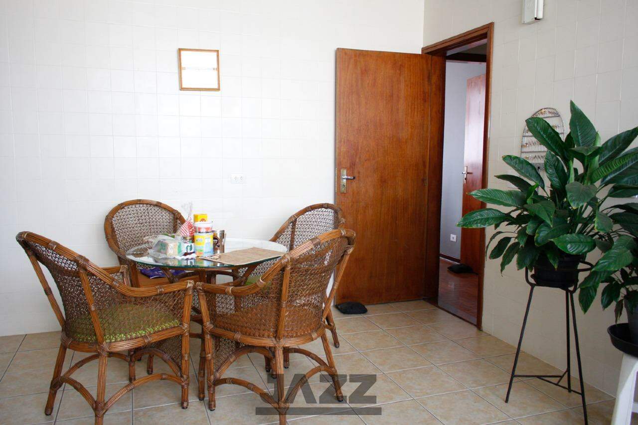 Apartamento à venda com 3 quartos, 156m² - Foto 18