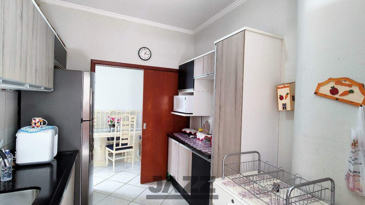 Casa à venda com 3 quartos, 100m² - Foto 8