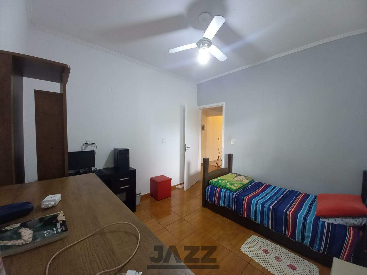 Casa à venda com 3 quartos, 200m² - Foto 24