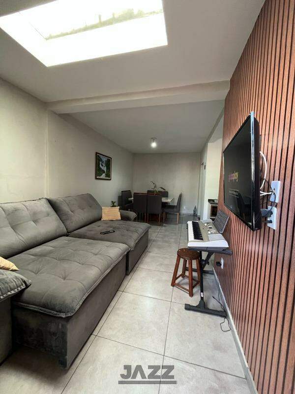 Casa à venda com 2 quartos, 140m² - Foto 5