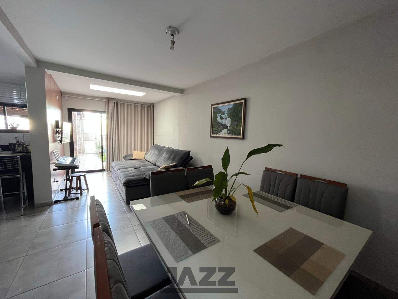 Casa à venda com 2 quartos, 140m² - Foto 9