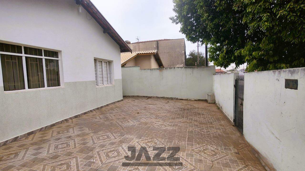 Casa à venda com 3 quartos, 133m² - Foto 4