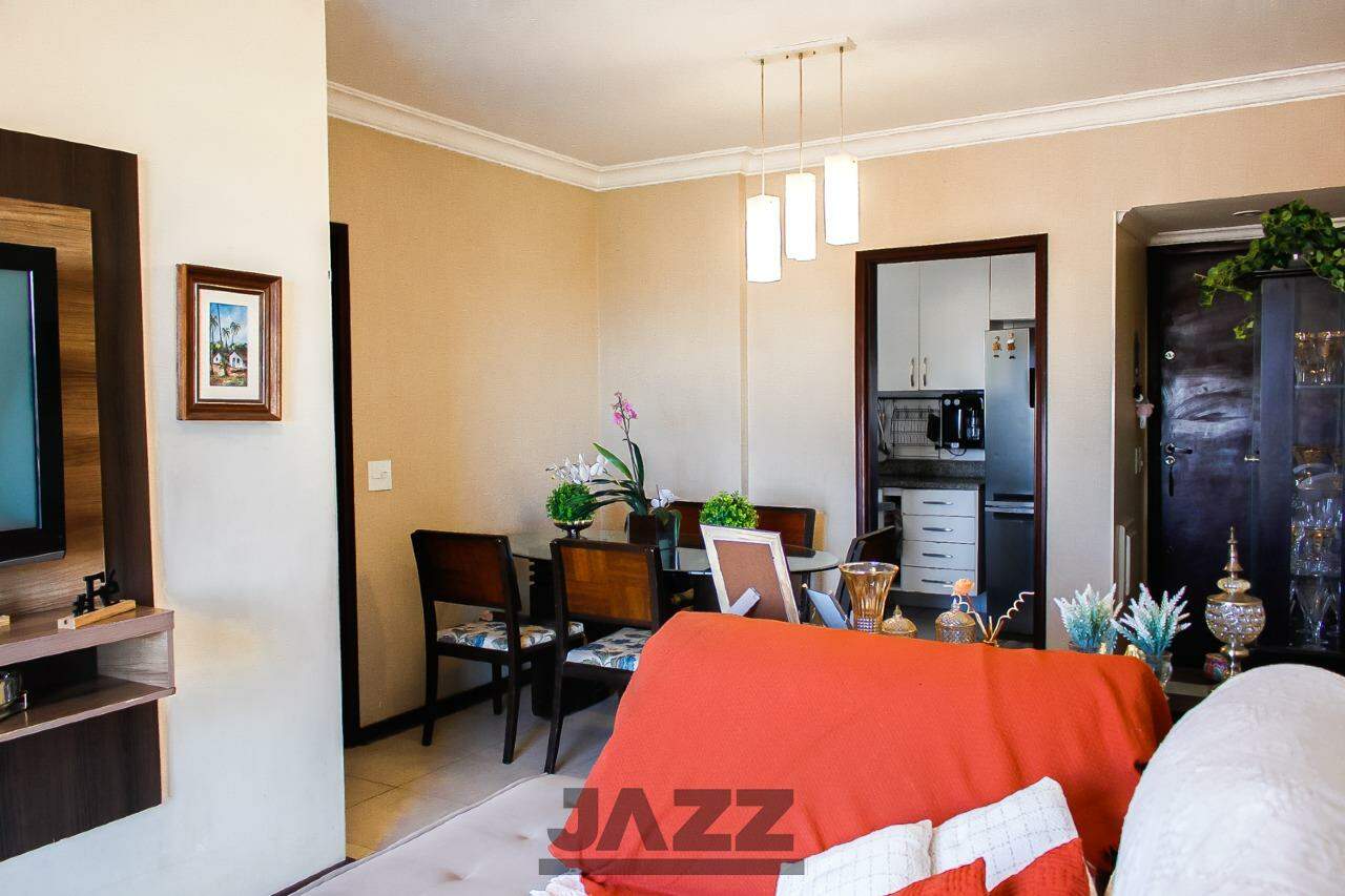 Apartamento à venda com 3 quartos, 84m² - Foto 1