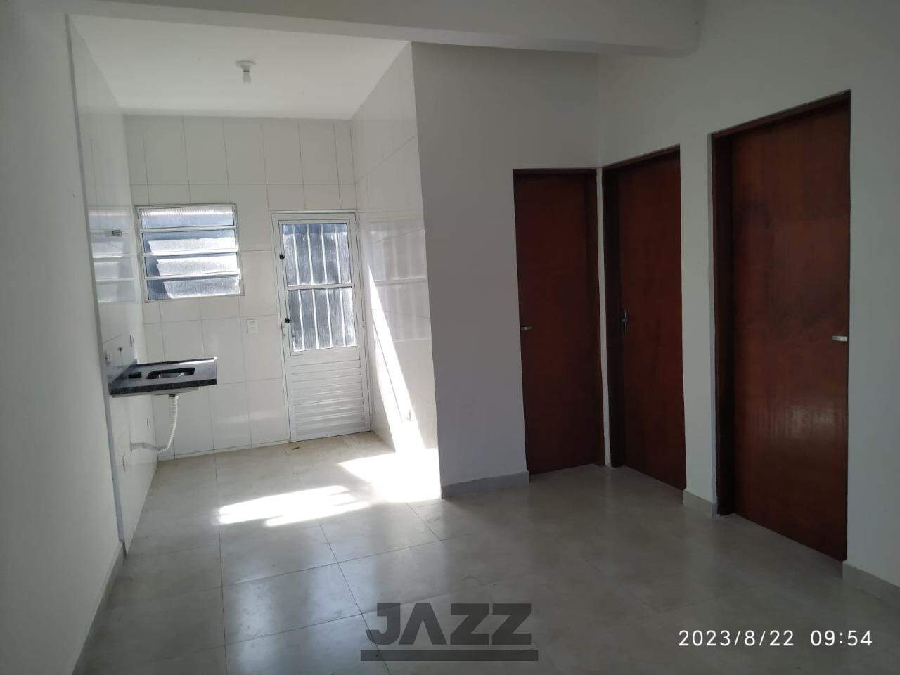 Casa à venda com 2 quartos, 100m² - Foto 3