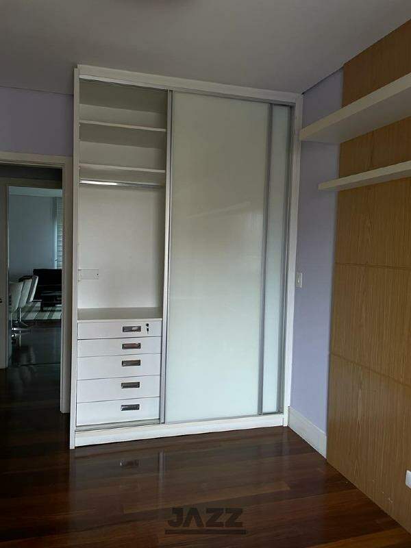 Apartamento à venda com 3 quartos, 174m² - Foto 19