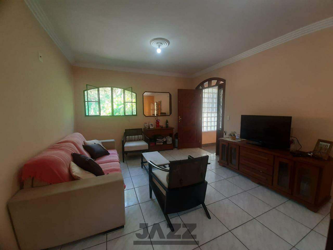 Fazenda à venda com 3 quartos, 200m² - Foto 2