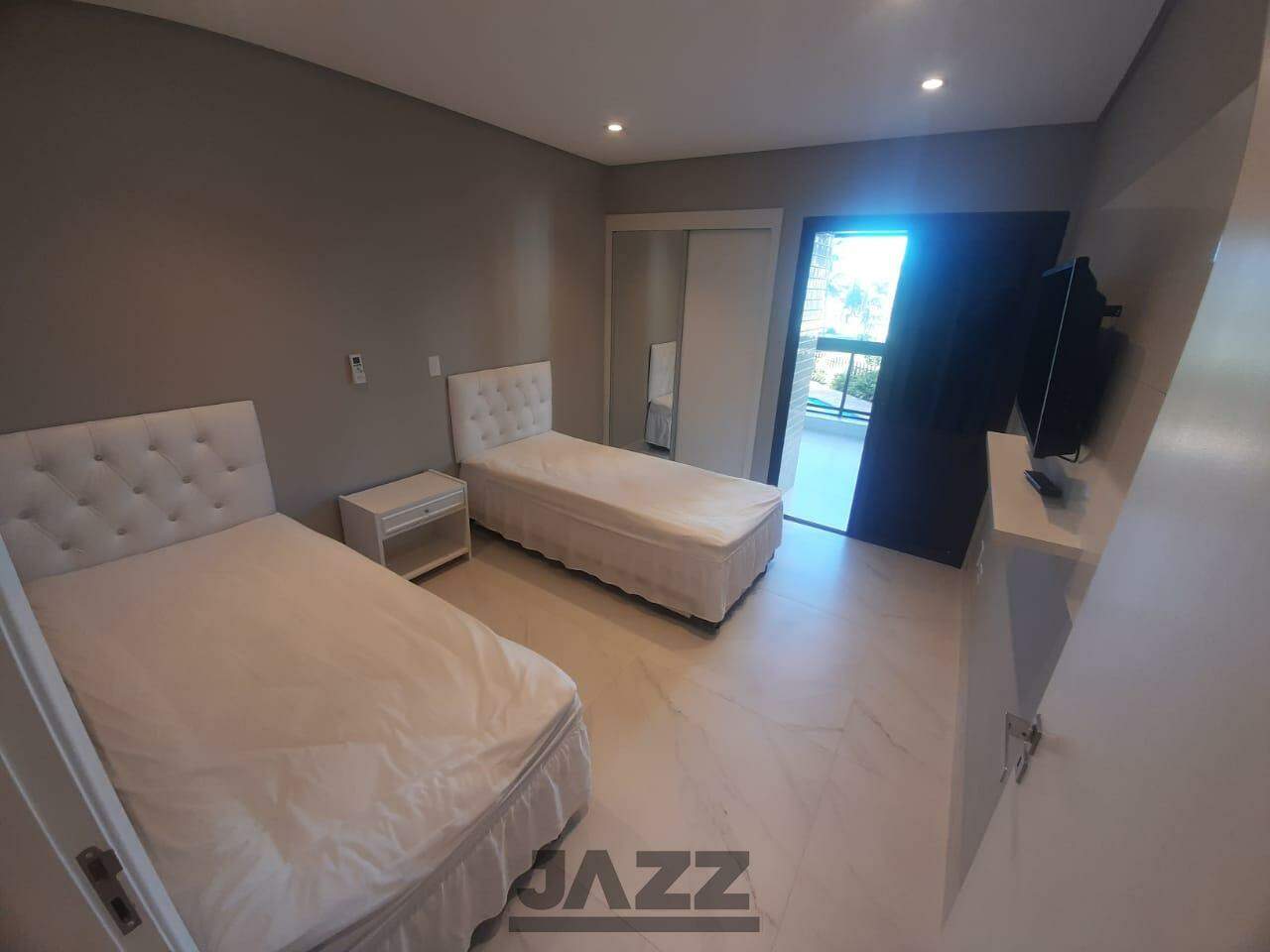 Apartamento à venda com 4 quartos, 170m² - Foto 18