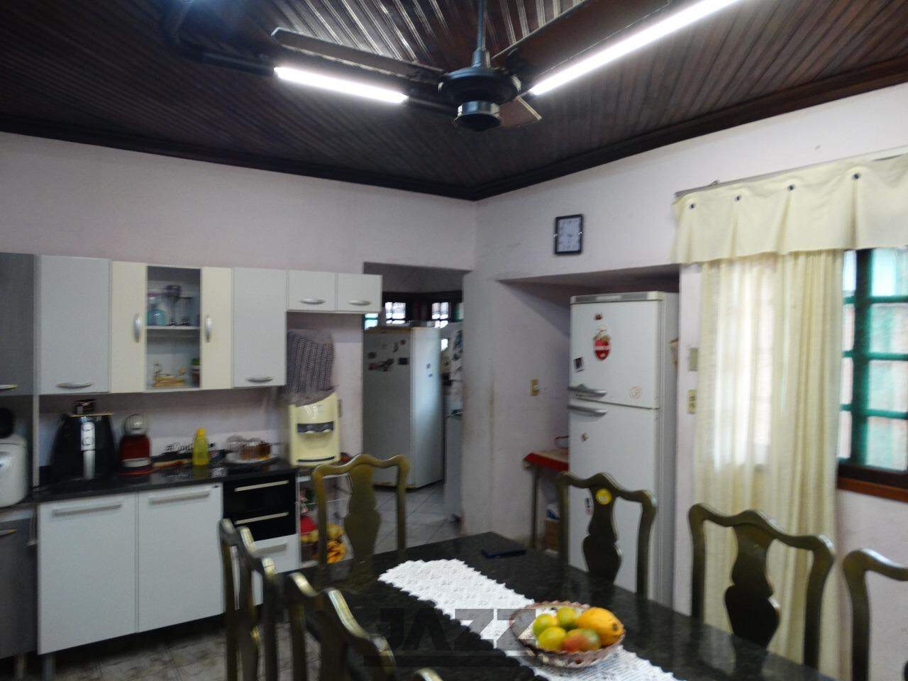 Casa à venda com 4 quartos, 220m² - Foto 19