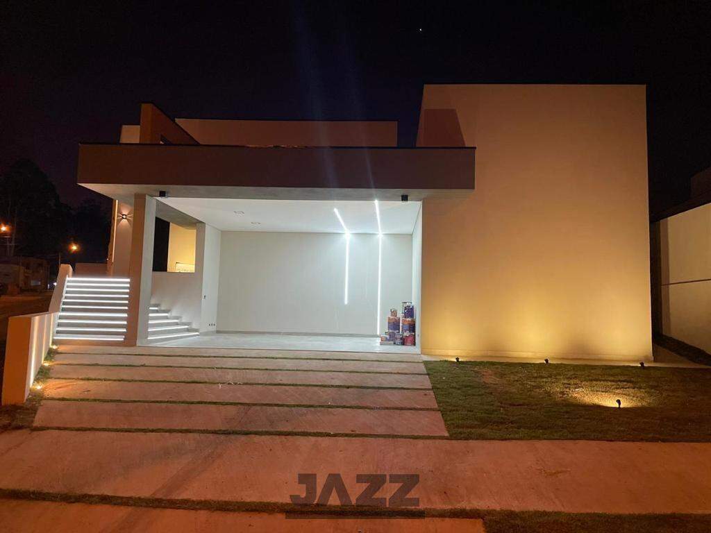 Casa de Condomínio à venda com 3 quartos, 227m² - Foto 1