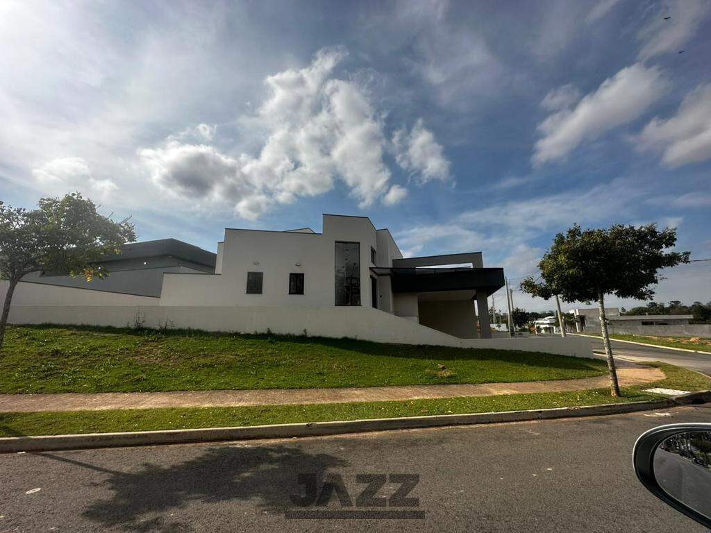 Casa de Condomínio à venda com 3 quartos, 227m² - Foto 4