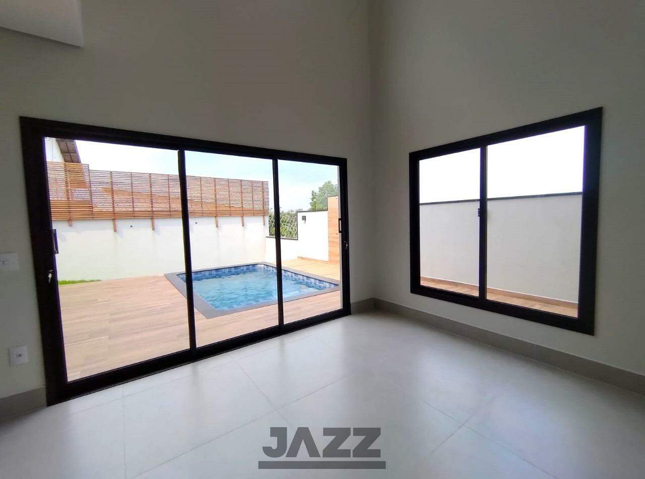 Casa de Condomínio à venda com 3 quartos, 225m² - Foto 2