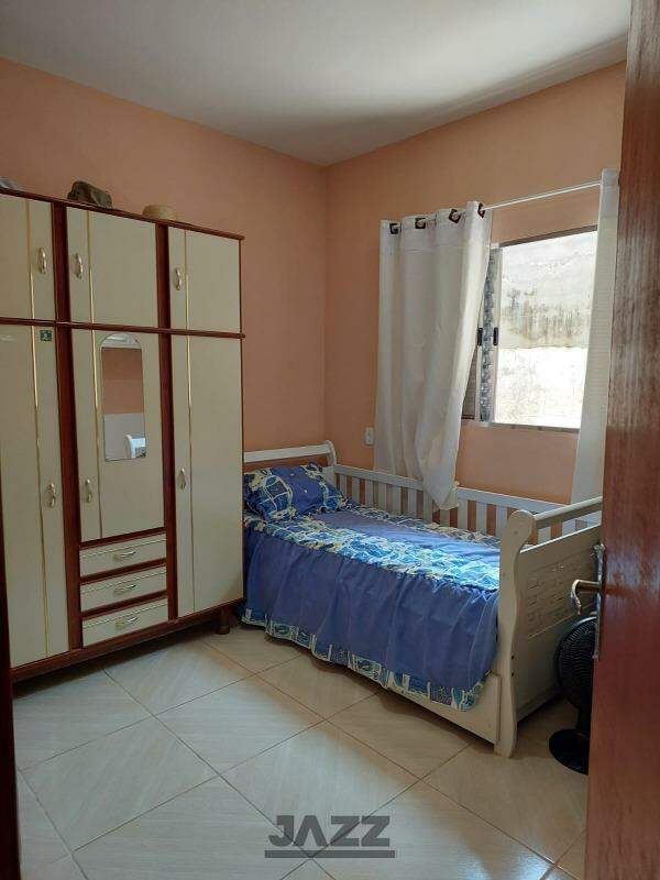 Casa à venda com 2 quartos, 70m² - Foto 16