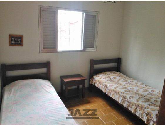 Casa à venda com 5 quartos, 200m² - Foto 12