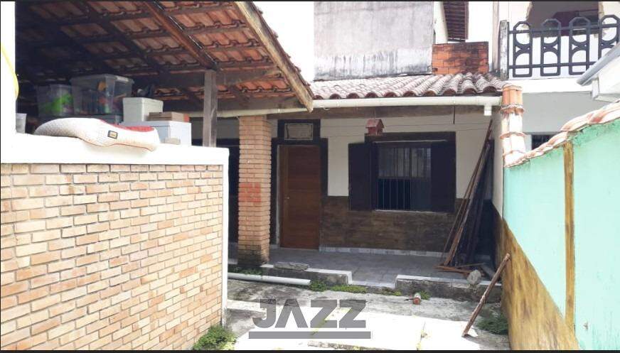 Casa à venda com 6 quartos, 300m² - Foto 13